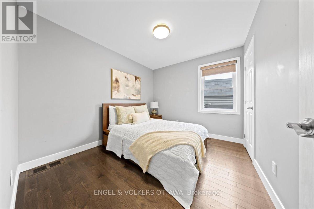 1005 Gold Crescent, Ottawa, Ontario  K2B 8C4 - Photo 21 - X13162298