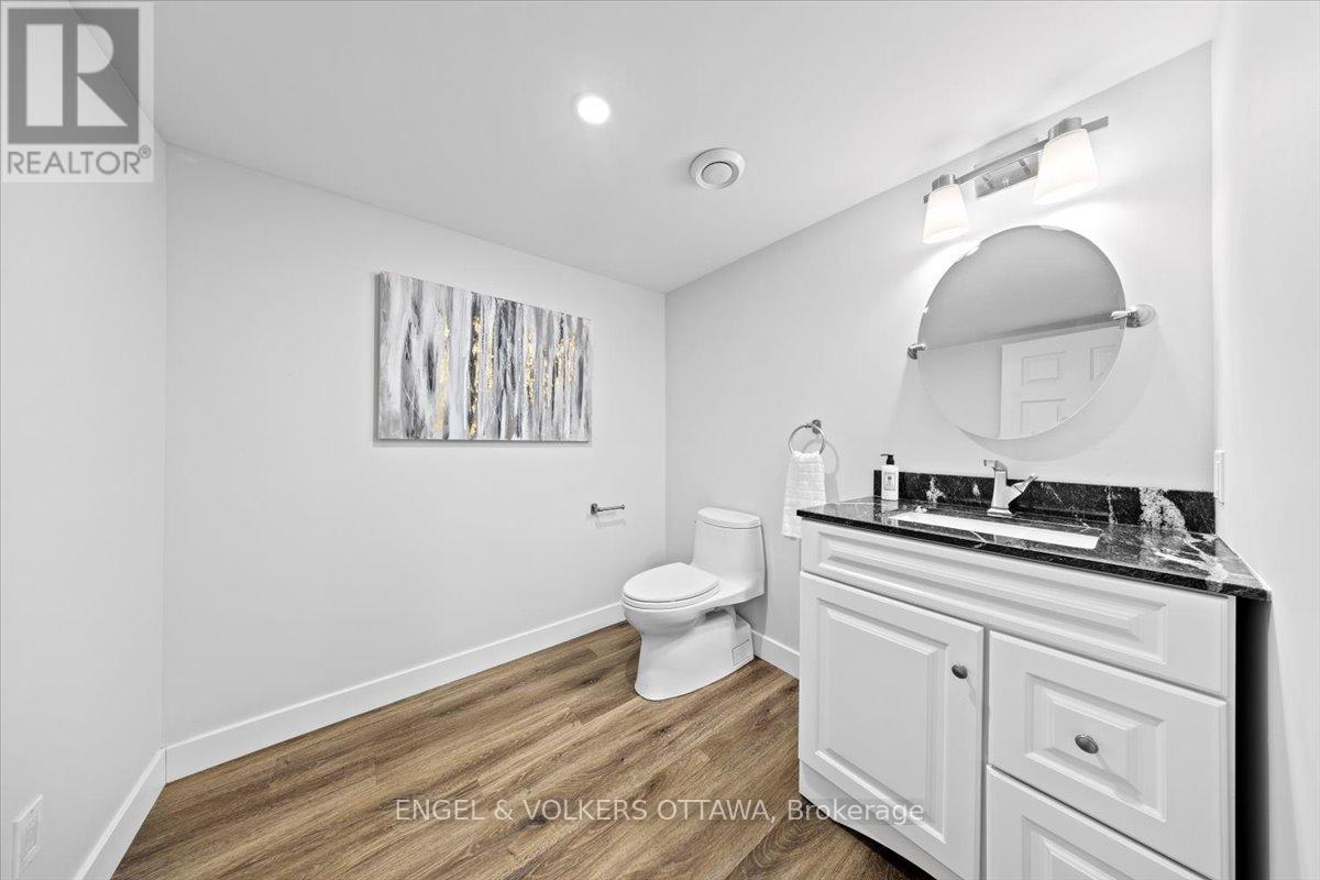 1005 Gold Crescent, Ottawa, Ontario  K2B 8C4 - Photo 28 - X13162298