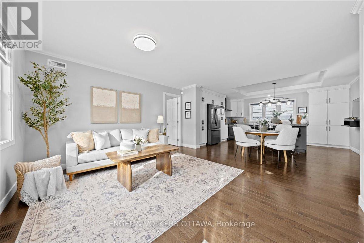 1005 Gold Crescent, Ottawa, Ontario  K2B 8C4 - Photo 5 - X13162298
