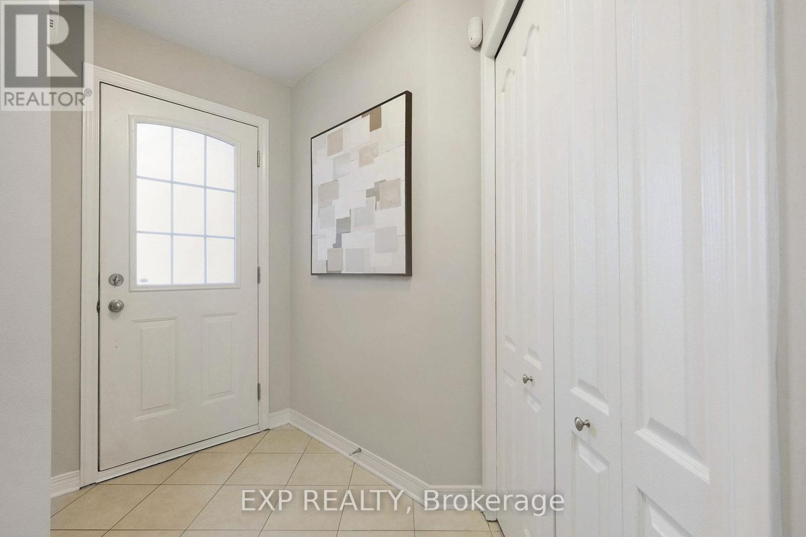 34 Avonmore Crescent, Ottawa, Ontario  K2G 6J7 - Photo 3 - X13162472