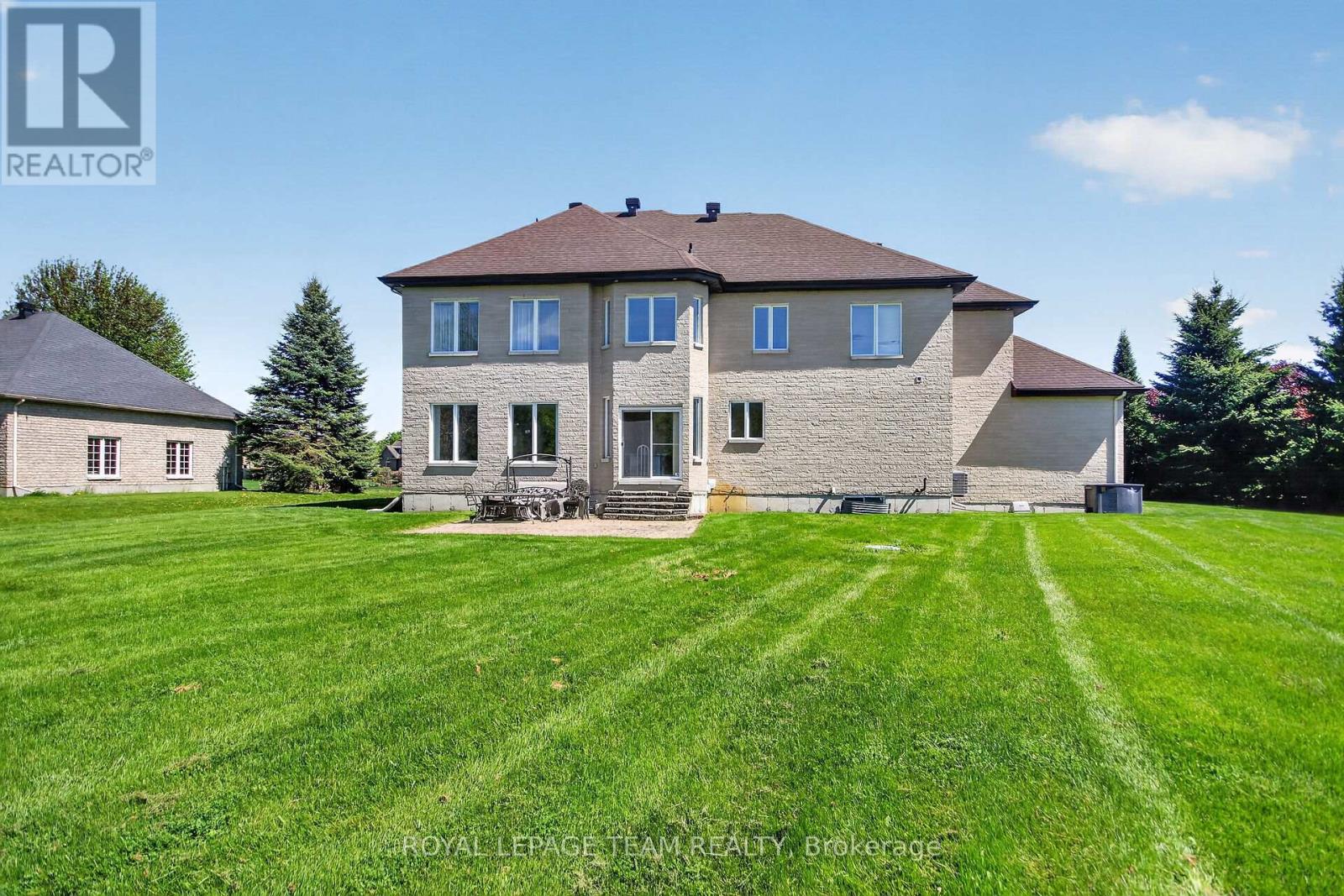5472 Wicklow Drive, Ottawa, Ontario  K4M 1C4 - Photo 3 - X13162474
