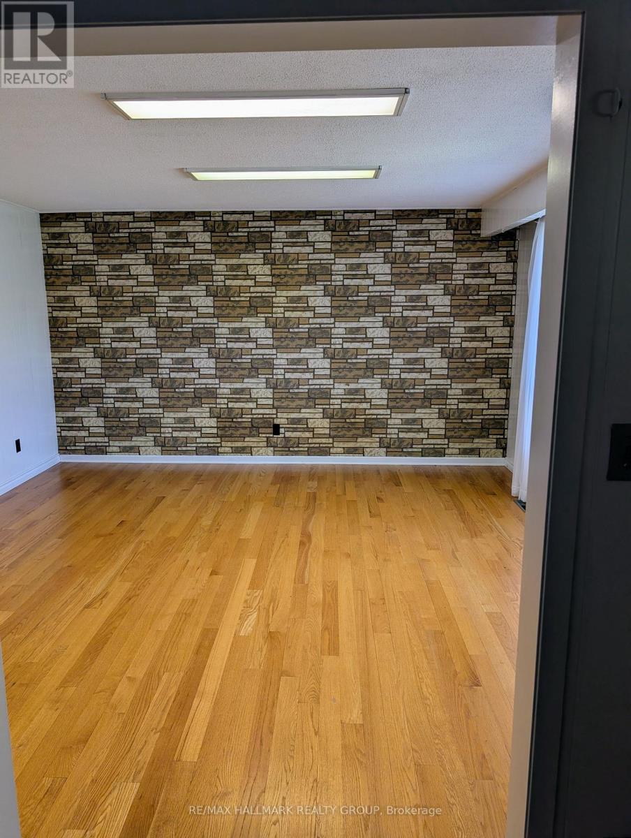 1636 Stagecoach Road, Ottawa, Ontario  K4P 1M1 - Photo 3 - X13162562