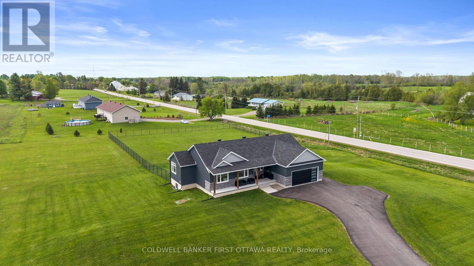 1027 MATHESON DRIVE, Montague, Ontario