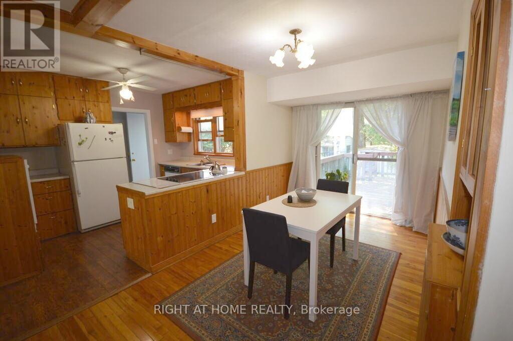200 Woodroffe Avenue, Ottawa, Ontario  K2A 3V4 - Photo 3 - X13162634