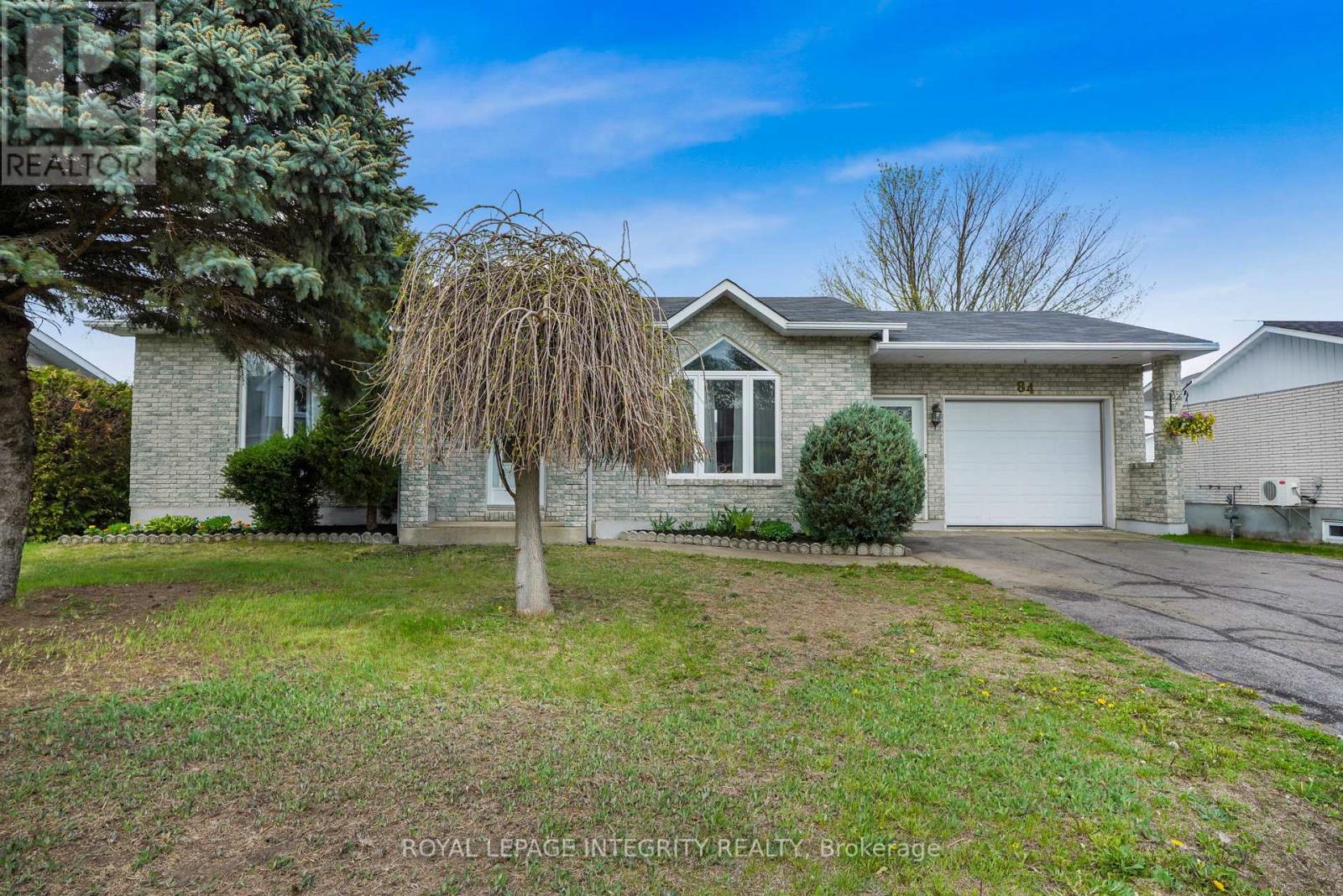 84 LALANDE CRESCENT, Alfred and Plantagenet, Ontario