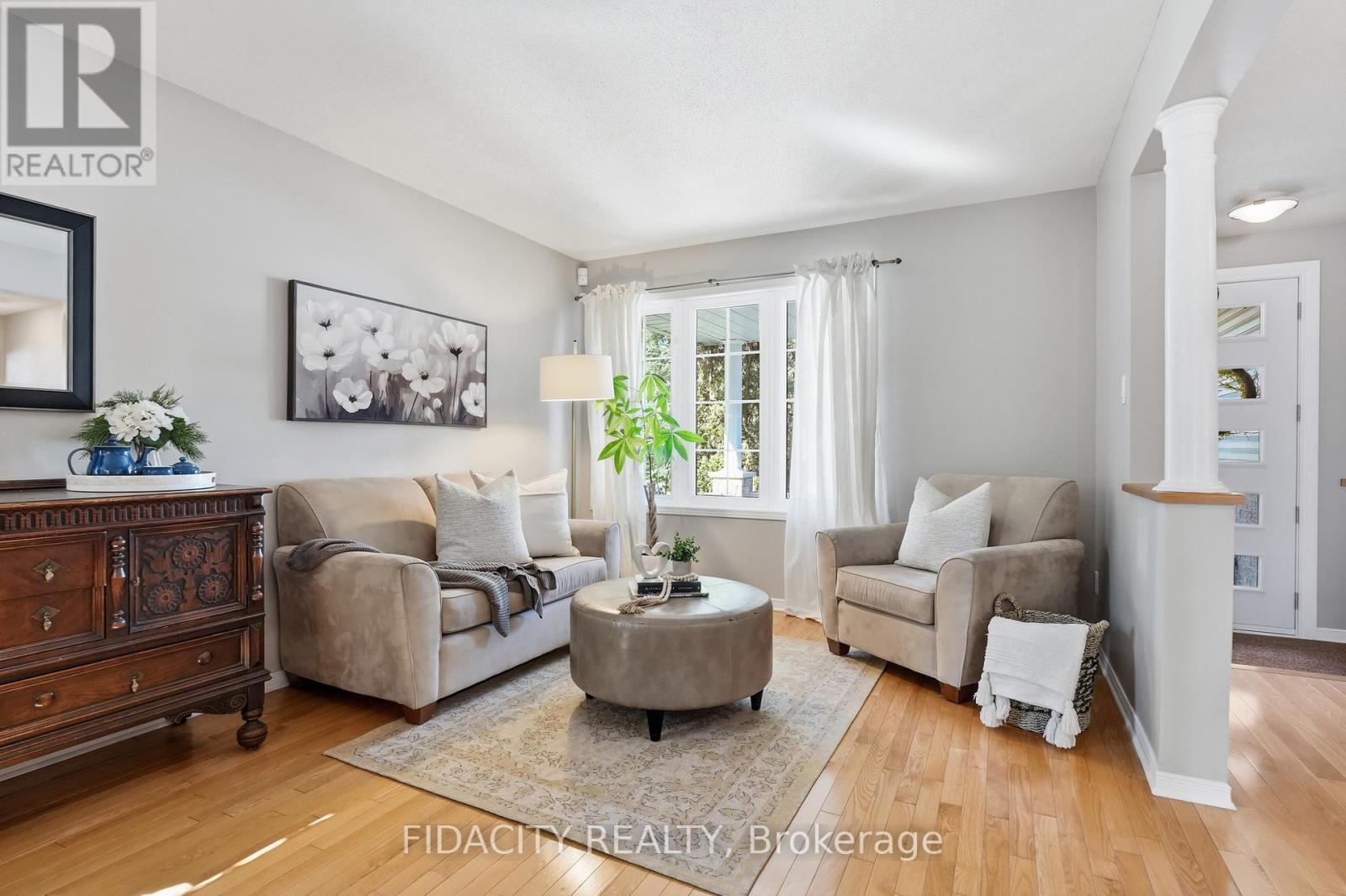24 Sirocco Crescent, Ottawa, Ontario  K2S 1Z7 - Photo 8 - X13163206