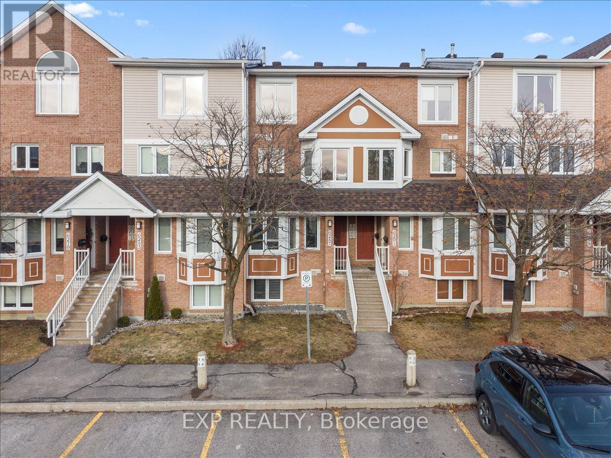 6287 Tealwood Place, Ottawa, Ontario  K1C 7J9 - Photo 2 - X13163682