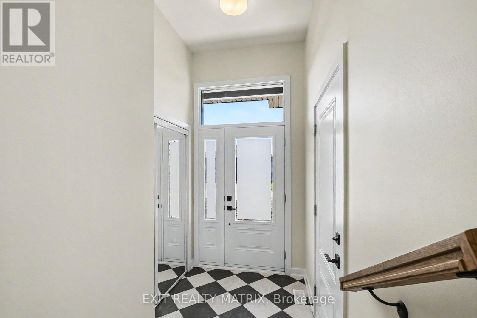 533 Regina Street, Russell, Ontario  K0A 1W0 - Photo 2 - X13163686