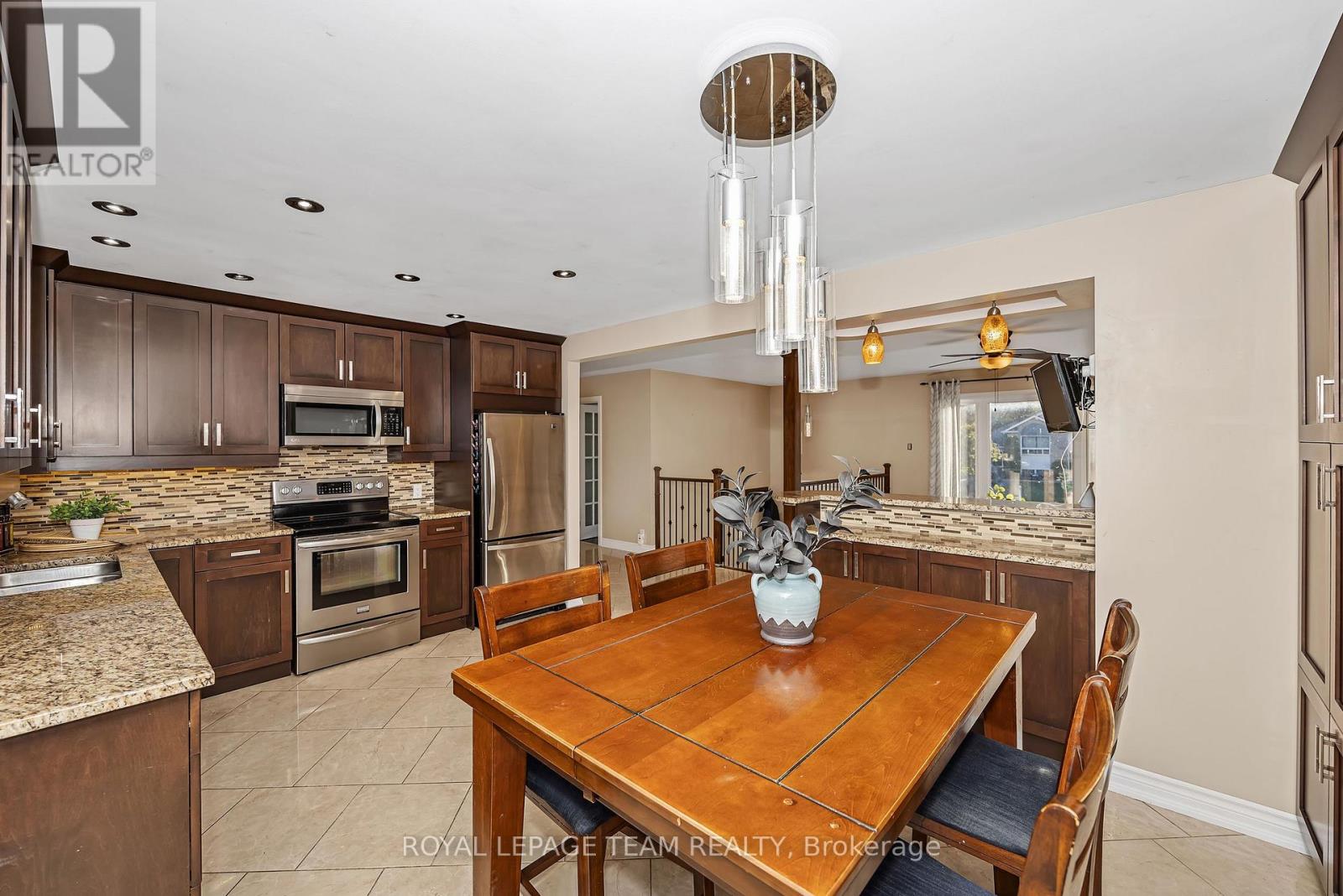 1115 Des Cerisiers Street, Clarence-Rockland, Ontario  K4K 1K9 - Photo 11 - X13163808