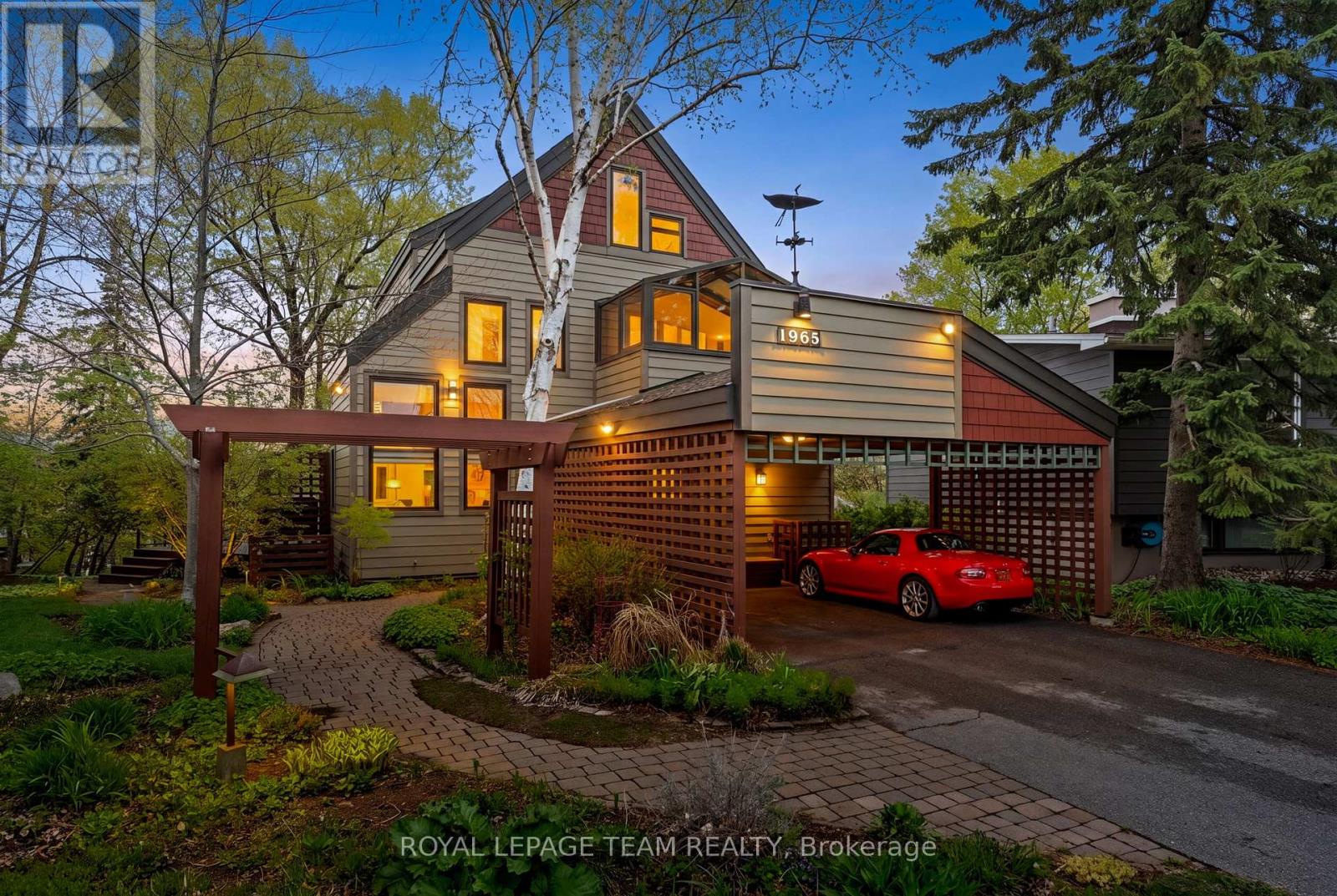 1965 BROMLEY ROAD, Ottawa, Ontario