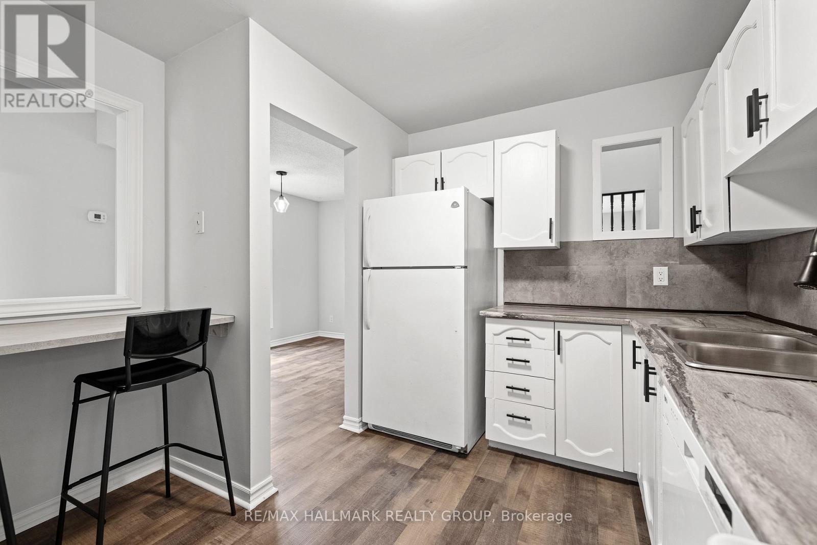 1083 Millwood Court, Ottawa, Ontario  K1C 3E9 - Photo 10 - X13164522