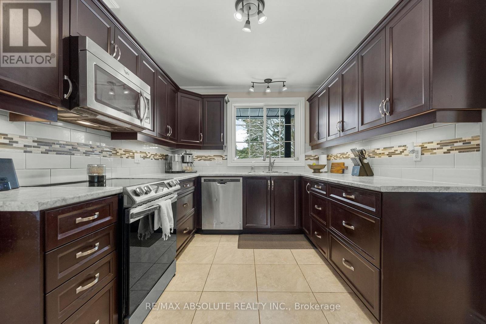 131 Burns Drive, Mcnab/braeside, Ontario  K0A 1G0 - Photo 14 - X13164940