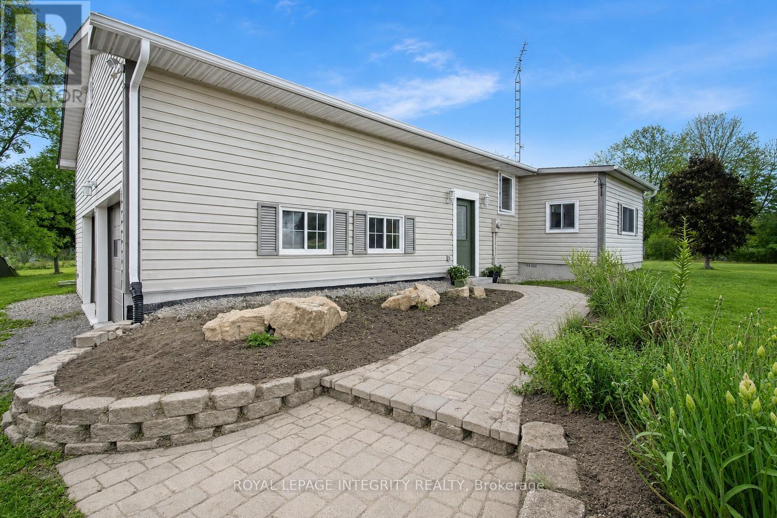 677 BOWES SIDE ROAD, Tay Valley, Ontario