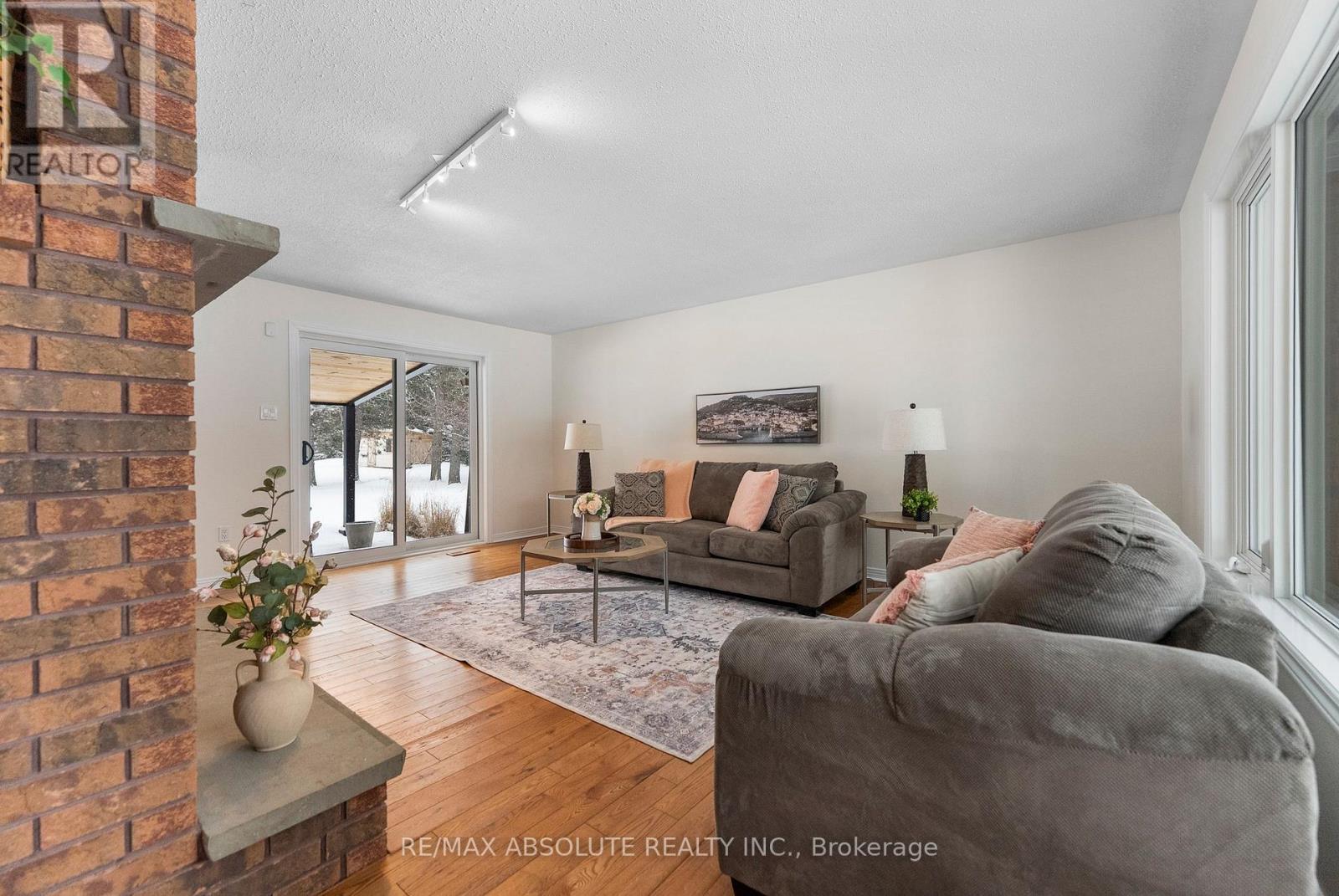 213 Calabogie Road, Mcnab/braeside, Ontario  K7S 3G8 - Photo 10 - X13165172