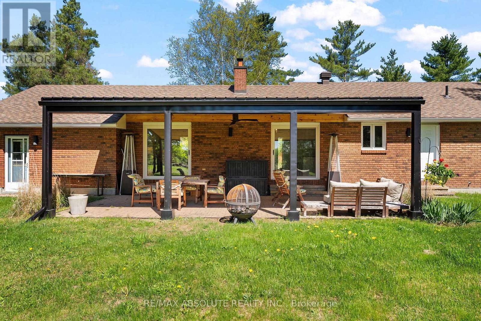 213 Calabogie Road, Mcnab/braeside, Ontario  K7S 3G8 - Photo 29 - X13165172