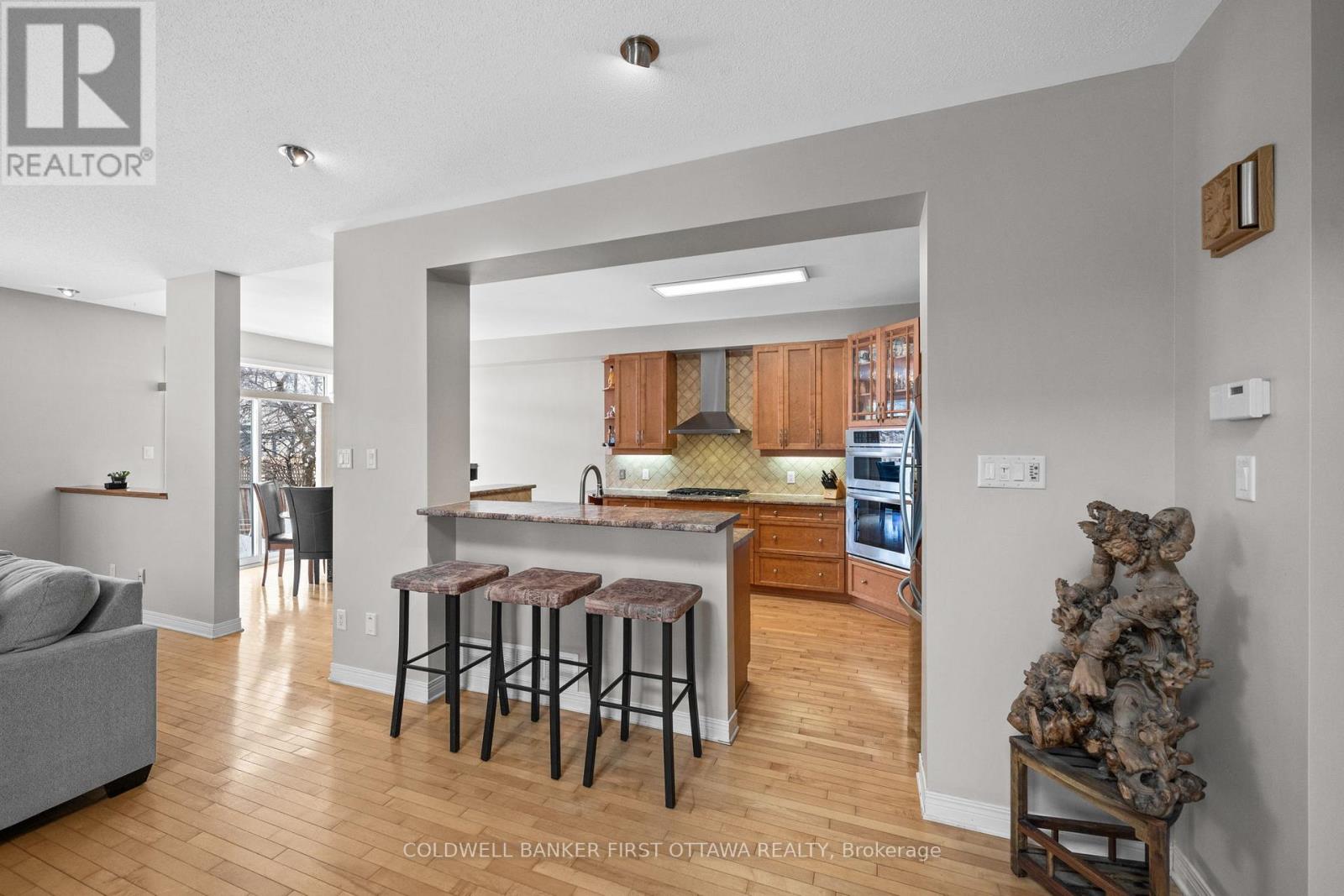 6a Rosetta Avenue, Ottawa, Ontario  K2G 6T5 - Photo 5 - X13165614