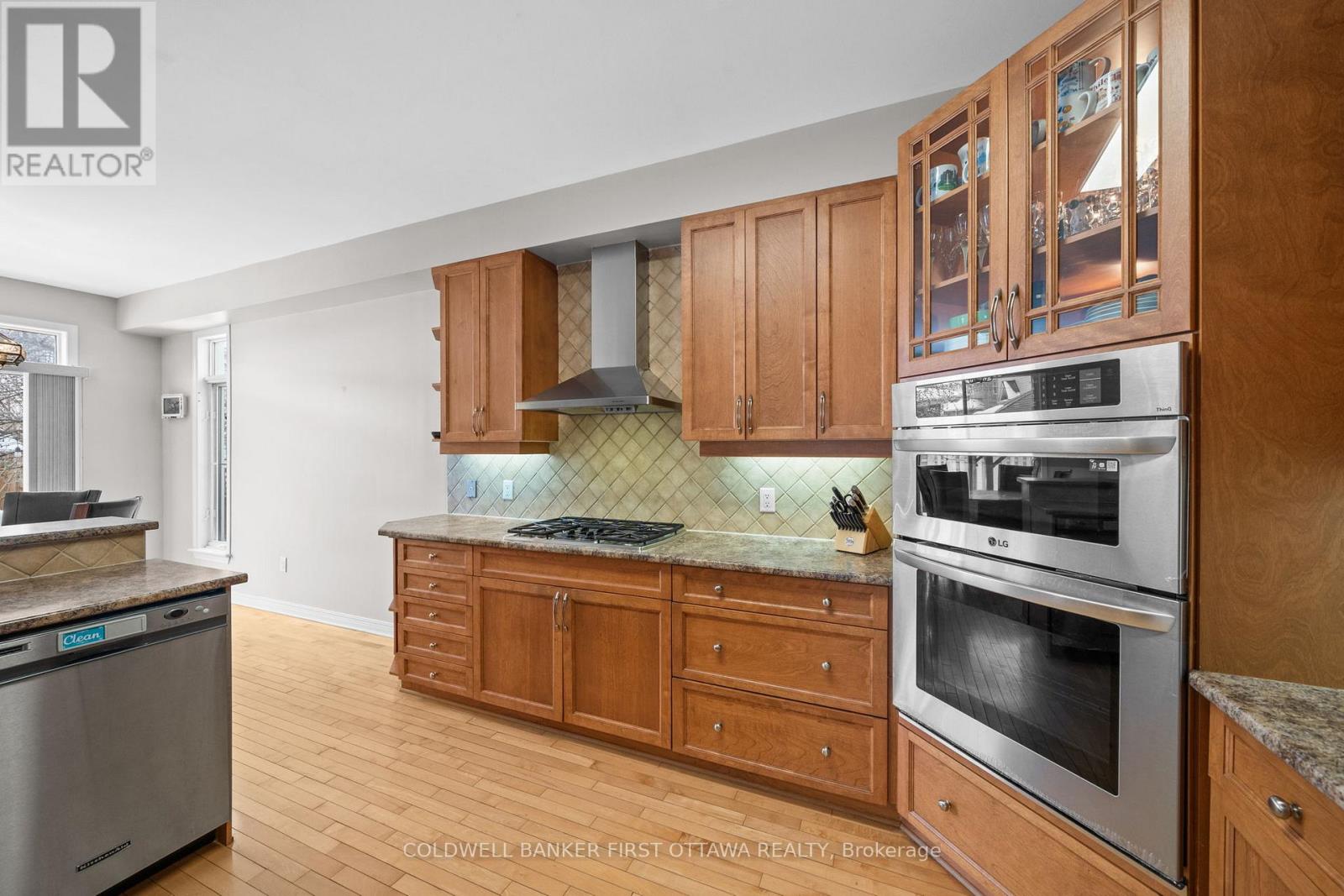 6a Rosetta Avenue, Ottawa, Ontario  K2G 6T5 - Photo 6 - X13165614