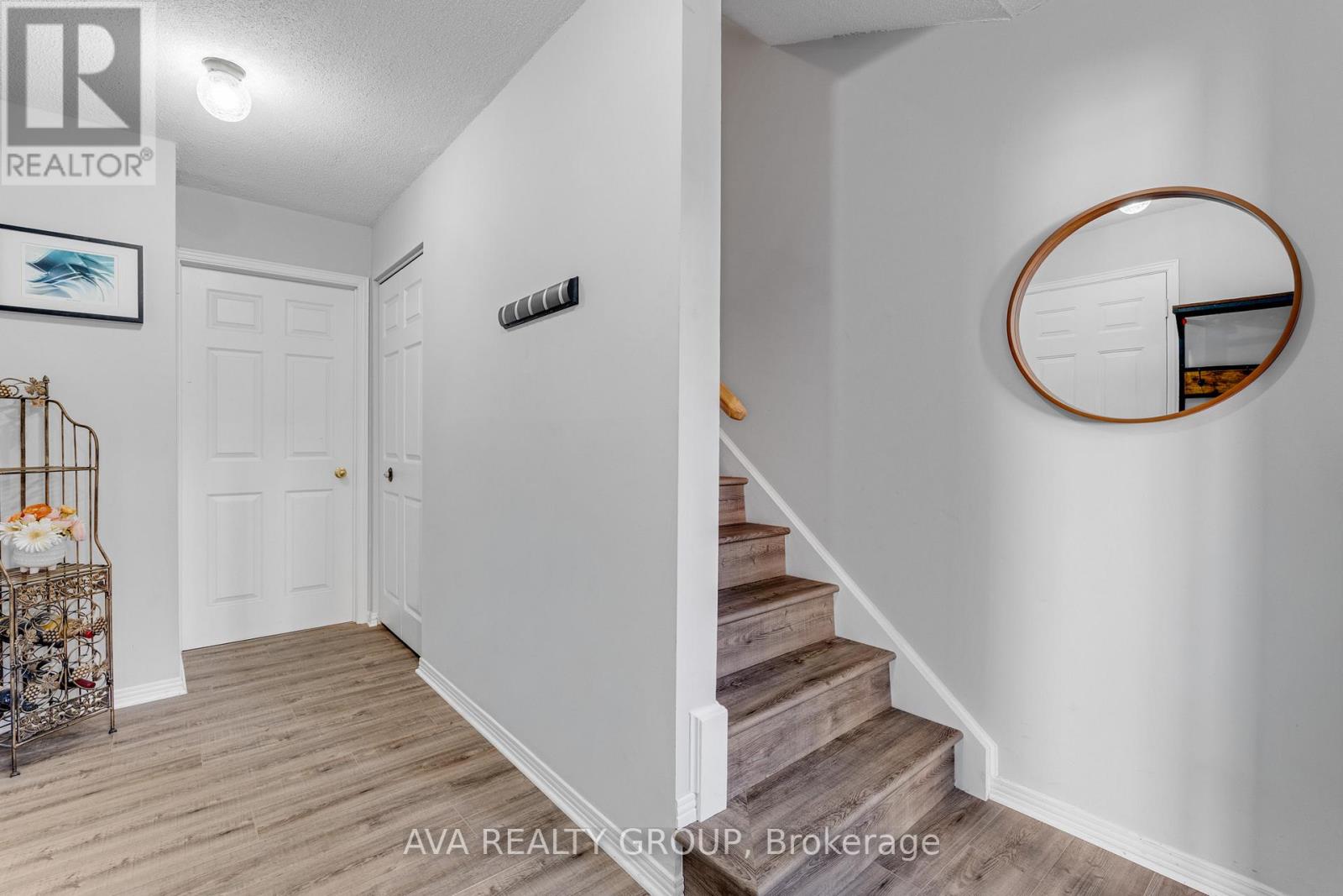 106 Stratas Court N, Ottawa, Ontario  K2L 3K4 - Photo 4 - X13166314
