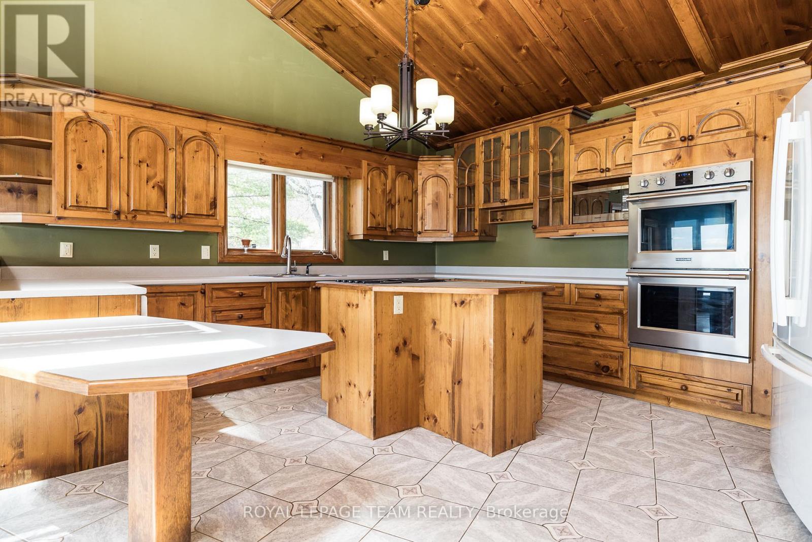 605 Big Rideau North Shore Road, Tay Valley, Ontario  K7H 3C5 - Photo 9 - X13166614