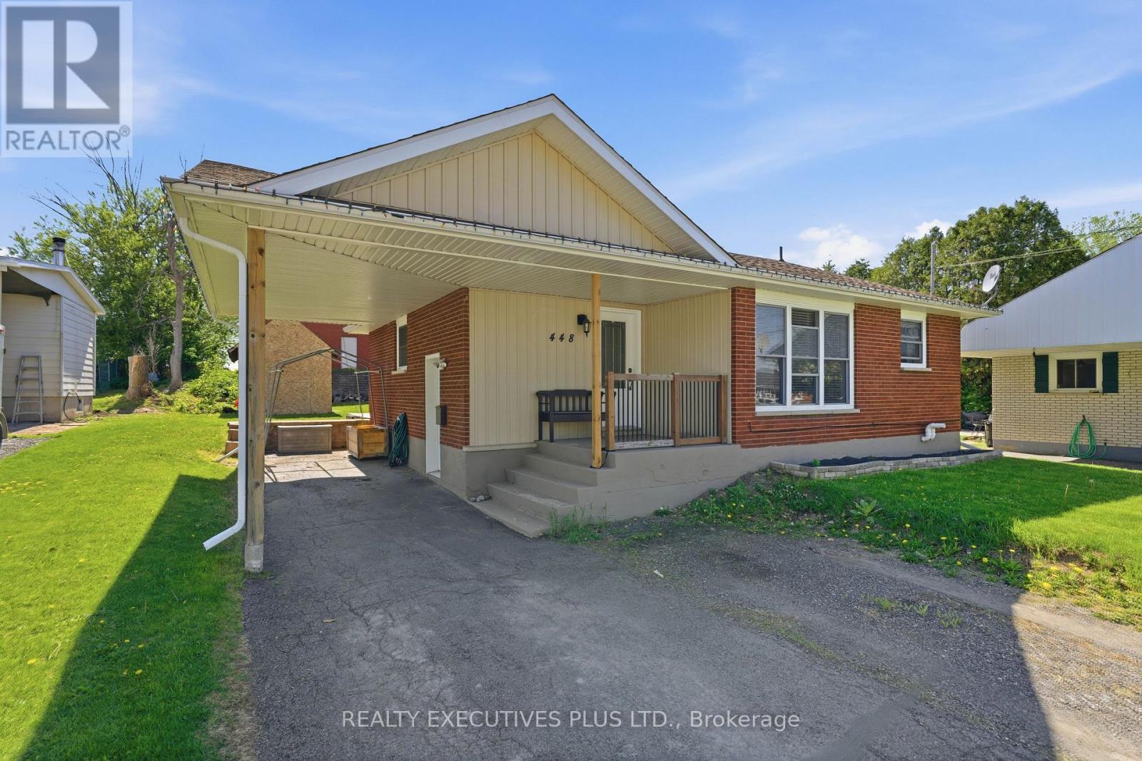 448 Dominion Street S, North Glengarry, Ontario  K0C 1A0 - Photo 2 - X13166928