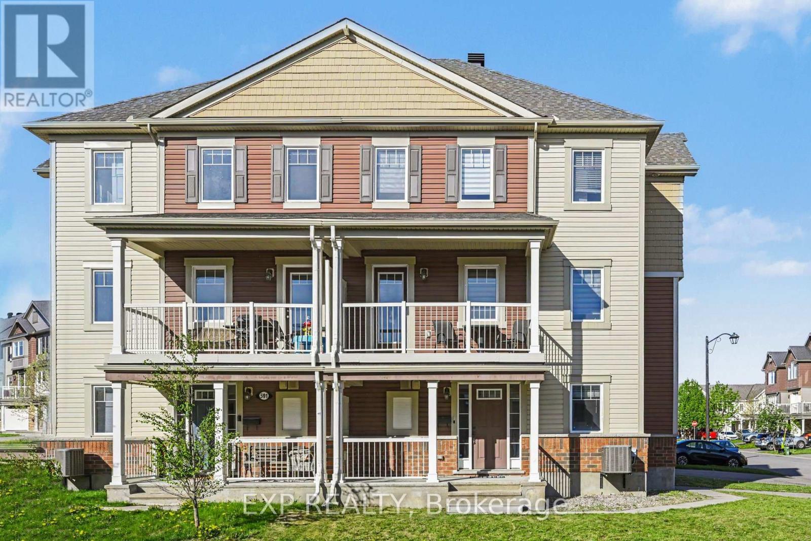 28 Streambank Street, Ottawa, Ontario  K2M 0J8 - Photo 2 - X13168068
