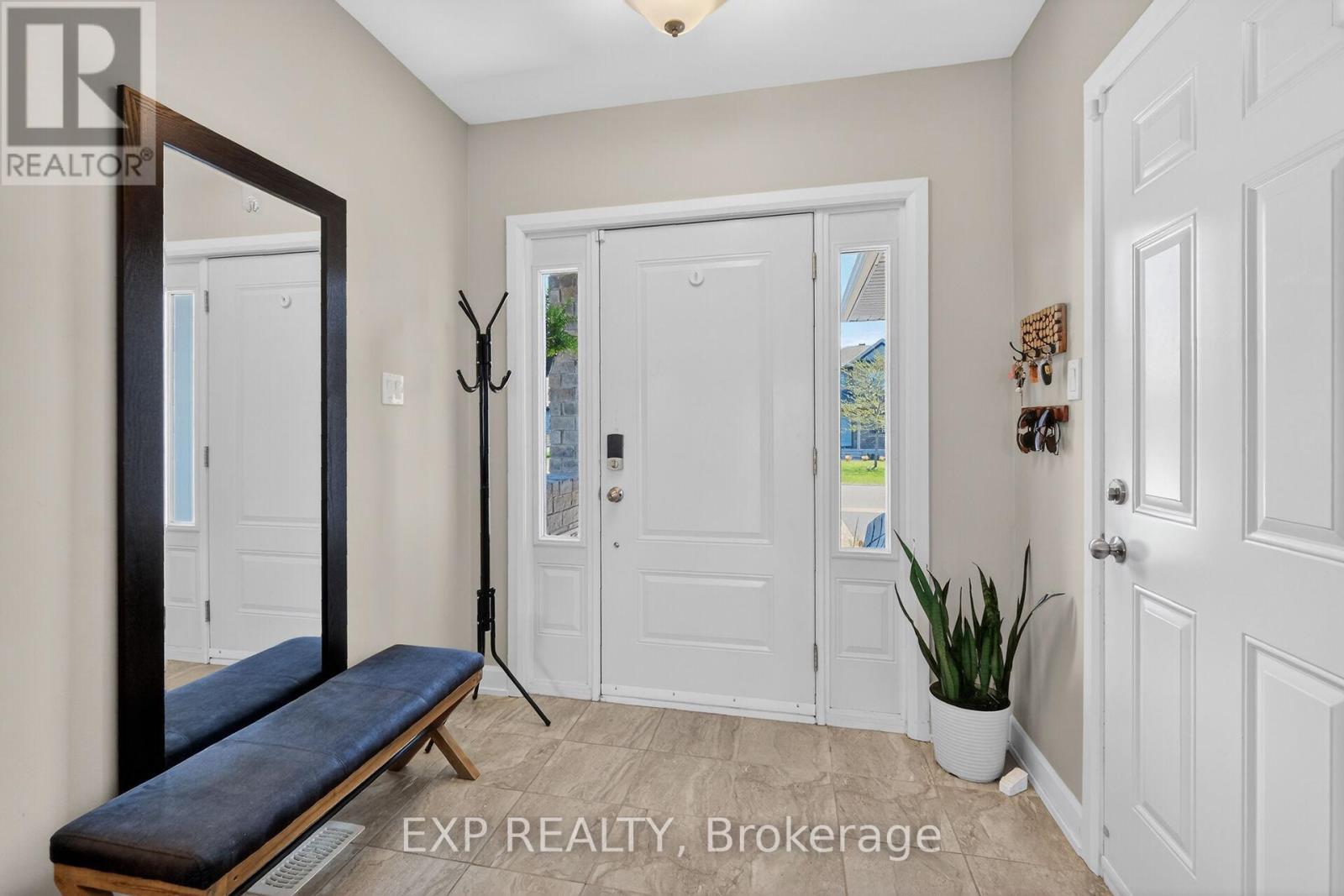 450 Central Park Boulevard, Russell, Ontario  K4R 0C6 - Photo 4 - X13168160