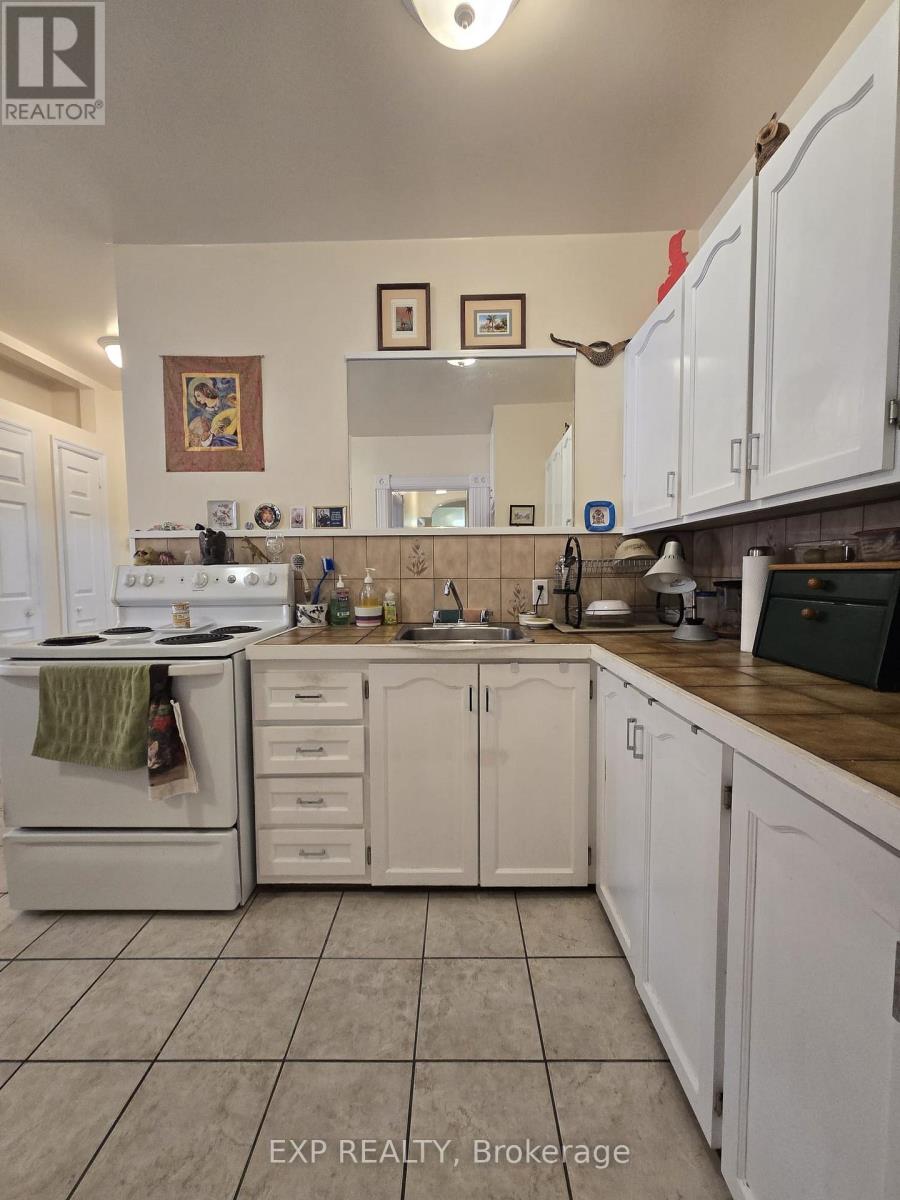 356 Gilmour Street, Ottawa, Ontario  K2P 0R3 - Photo 13 - X13168472