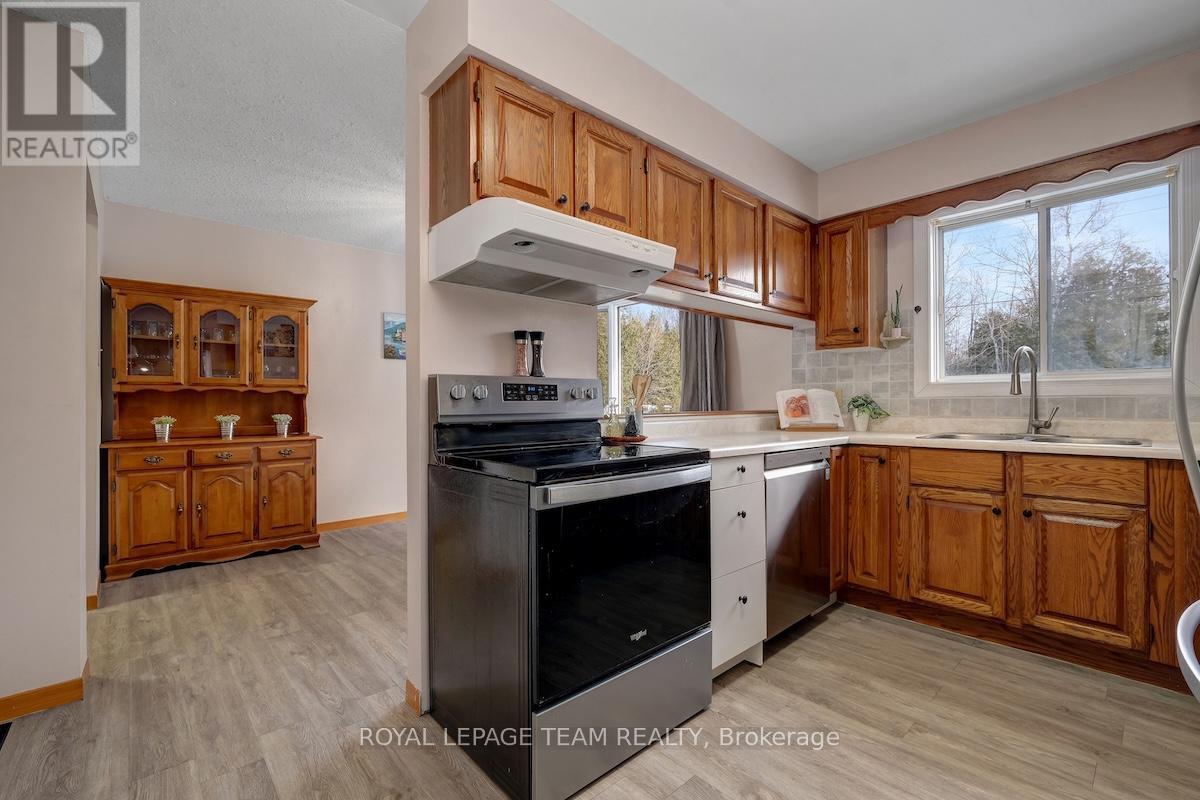 13025 Mackenzie Road, South Dundas, Ontario  K0C 1H0 - Photo 13 - X13169024