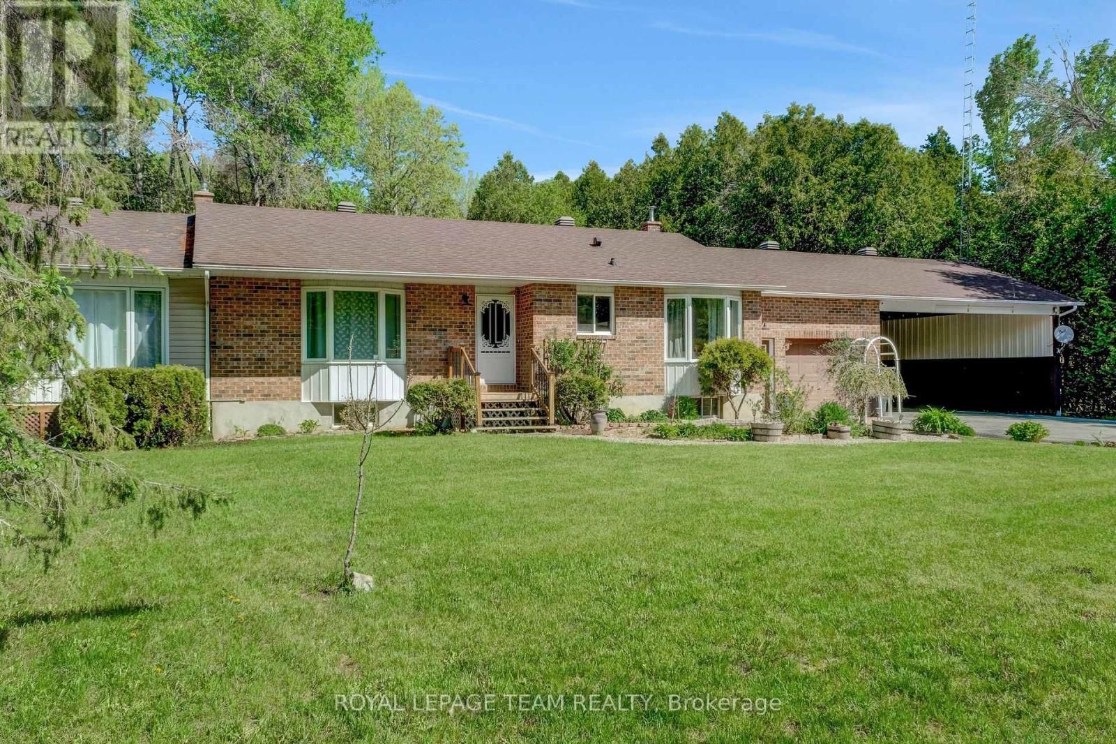 13025 Mackenzie Road, South Dundas, Ontario  K0C 1H0 - Photo 2 - X13169024