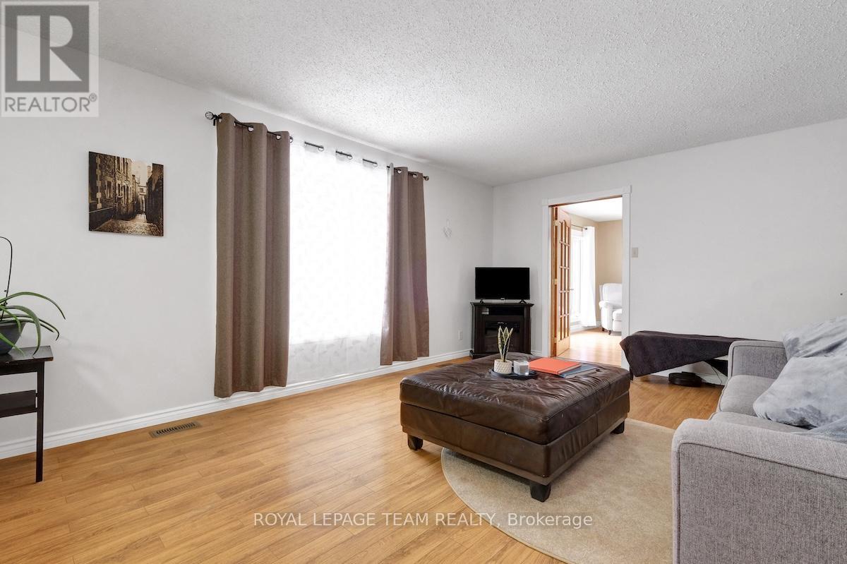 13025 Mackenzie Road, South Dundas, Ontario  K0C 1H0 - Photo 7 - X13169024