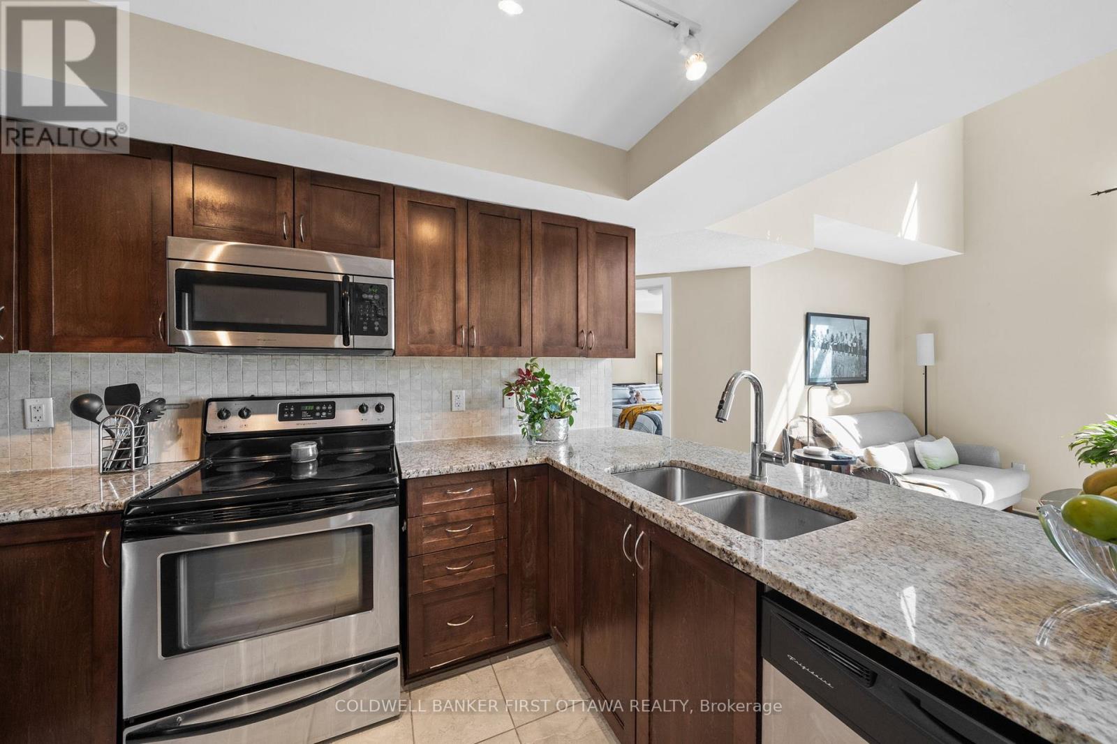 75c Colonnade Road, Ottawa, Ontario  K2E 0A8 - Photo 6 - X13169056