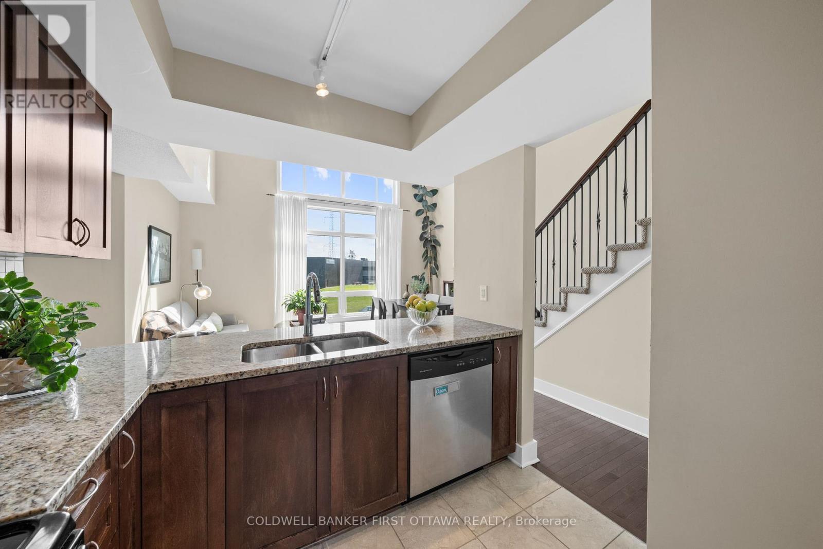 75c Colonnade Road, Ottawa, Ontario  K2E 0A8 - Photo 7 - X13169056