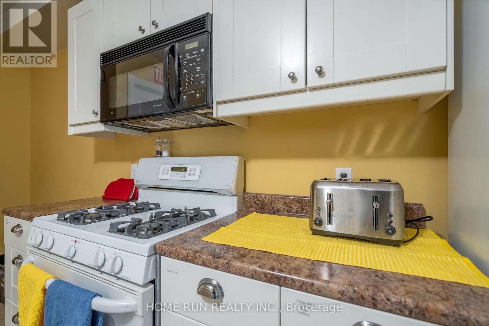 431 Gilmour Street, Ottawa, Ontario  K2P 0R5 - Photo 13 - X13169542