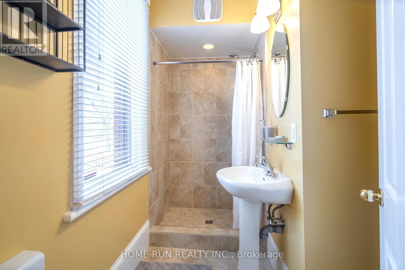 431 Gilmour Street, Ottawa, Ontario  K2P 0R5 - Photo 29 - X13169542