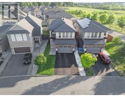 327 BALLINVILLE CIRCLE, Ottawa, Ontario