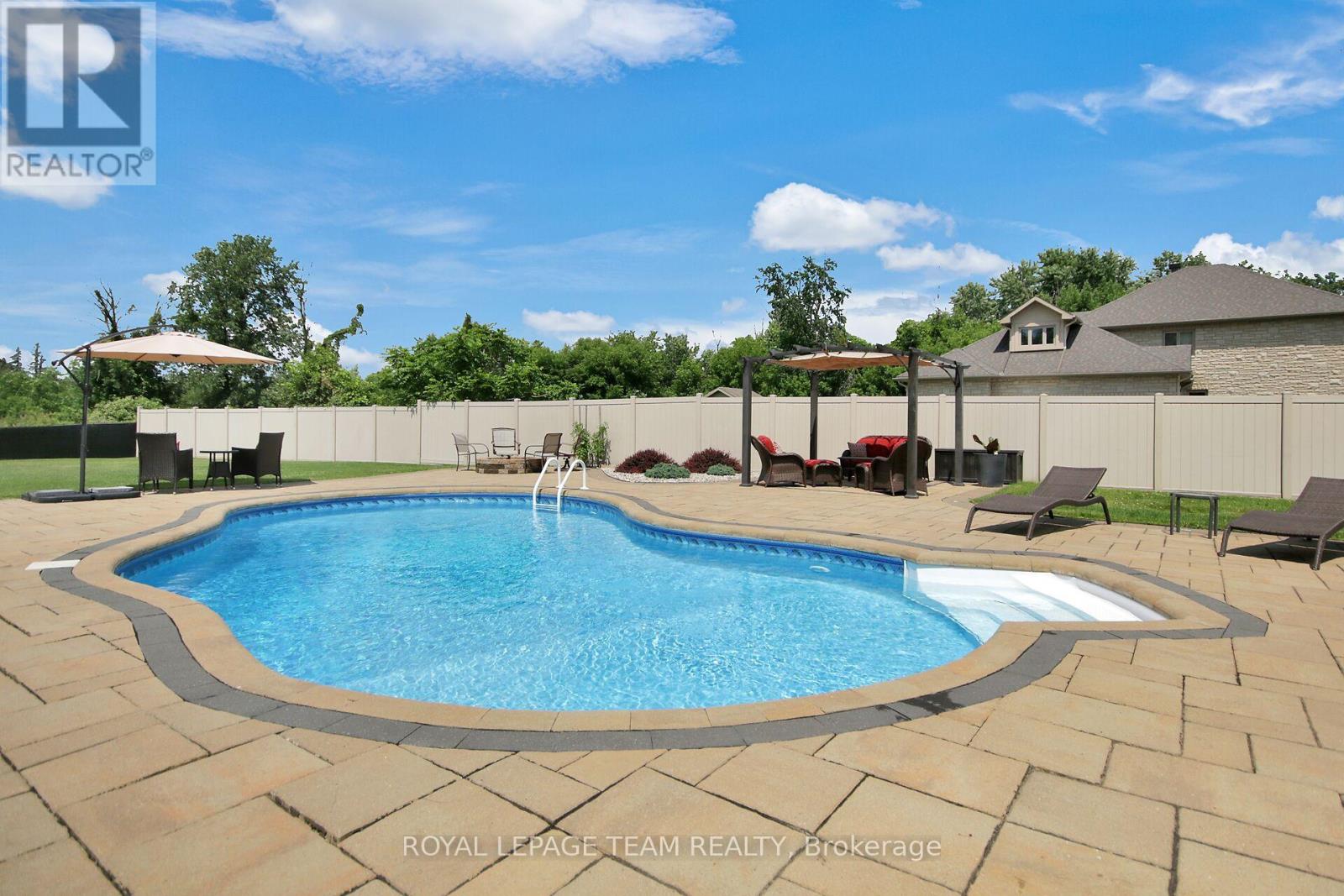 1419 Balmoral Drive, Ottawa, Ontario  K1V 1E2 - Photo 7 - X13170502