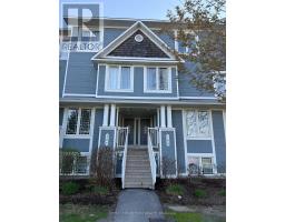 390 CROWNRIDGE DRIVE N, Ottawa, Ontario