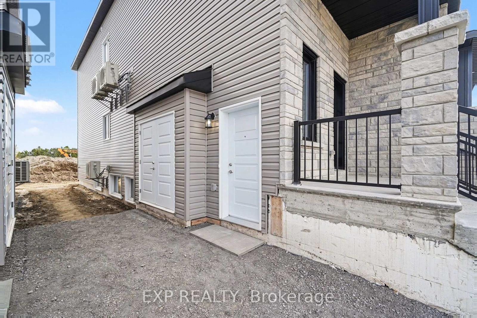 B - 488 Falcon Lane, Russell, Ontario  K4R 0M5 - Photo 2 - X13170808