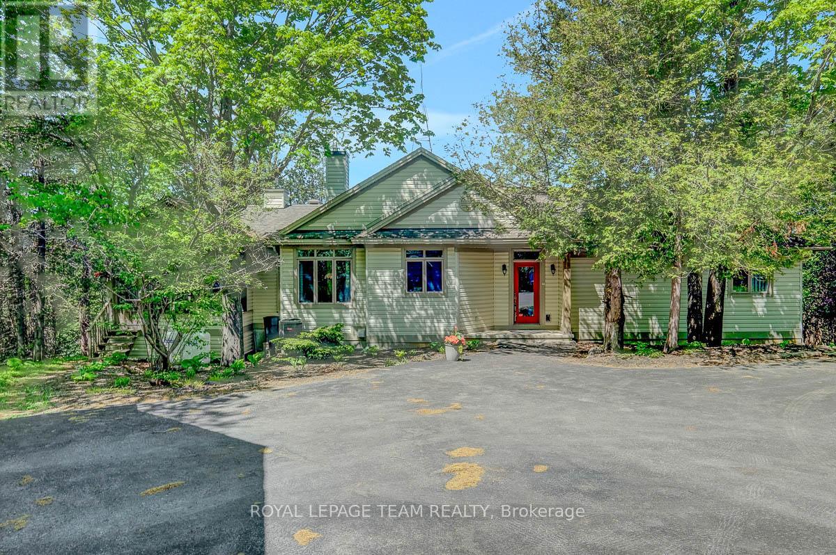 912 Maple Hill Road, North Grenville, Ontario  K0G 1T0 - Photo 1 - X13170858
