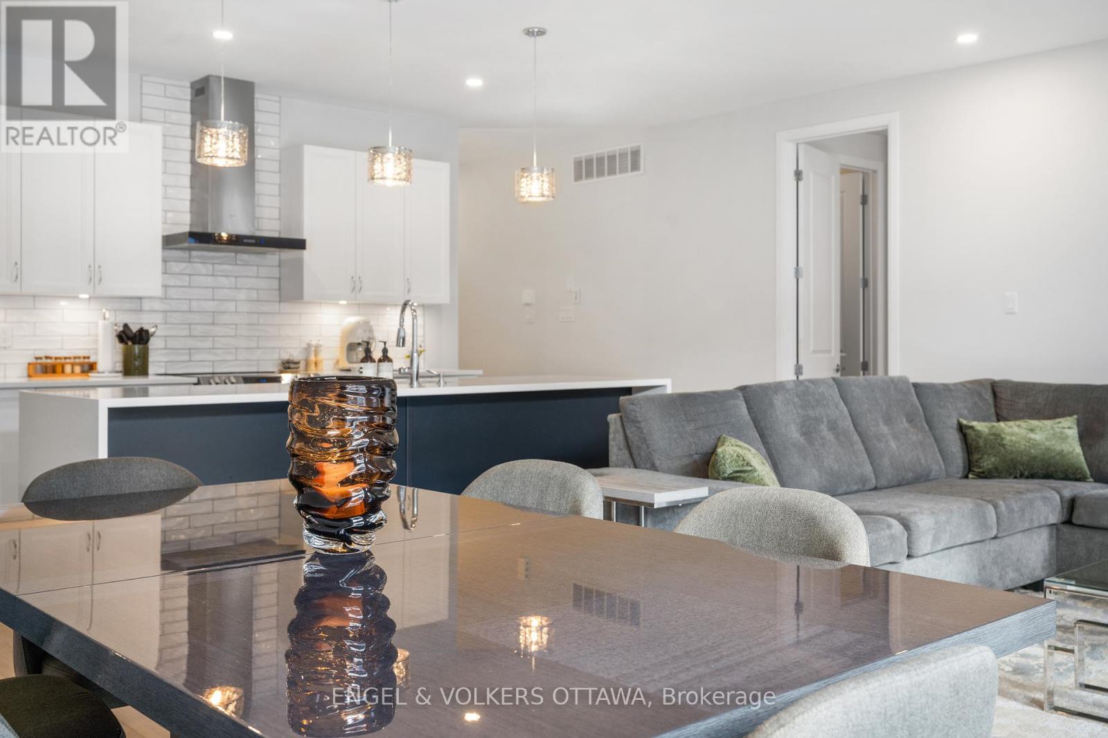 777 Coast Circle, Ottawa, Ontario  K4M 0N5 - Photo 17 - X13171046