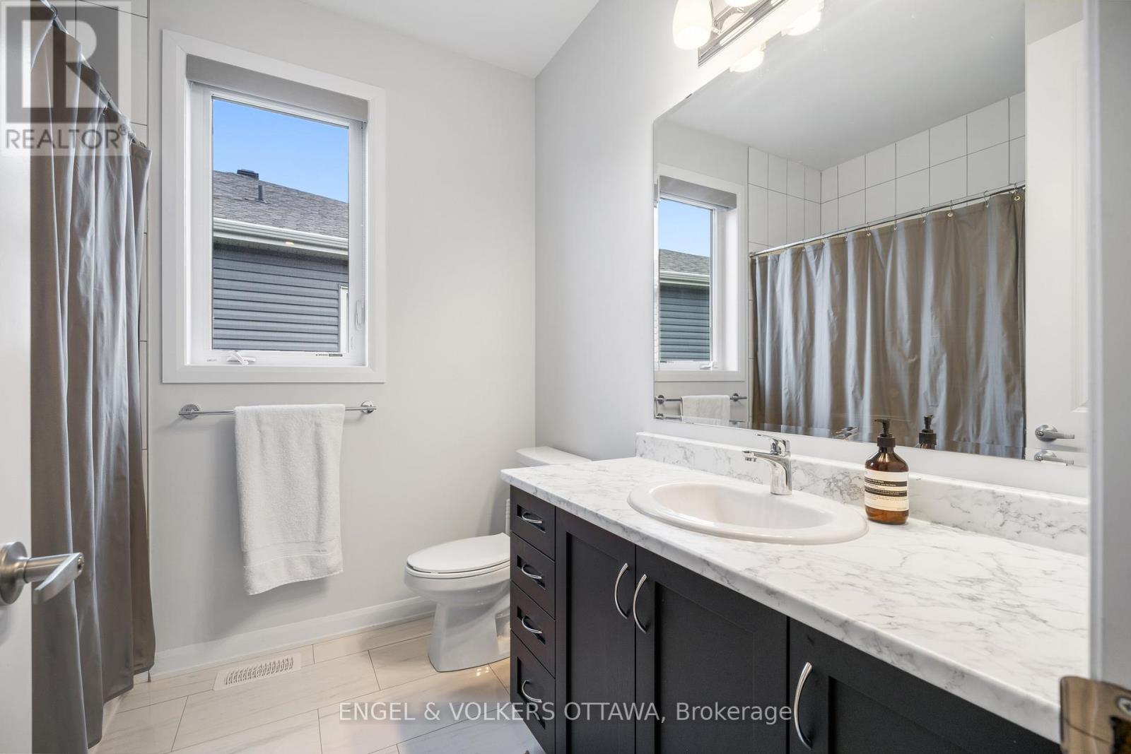 777 Coast Circle, Ottawa, Ontario  K4M 0N5 - Photo 3 - X13171046