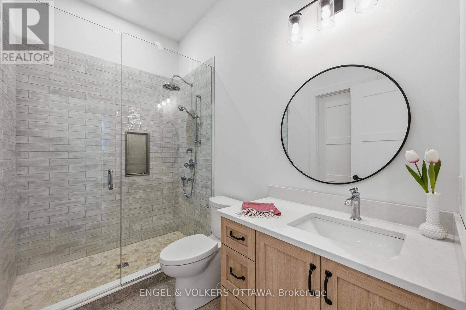 189 Shady Maple Road, Mcnab/braeside, Ontario  K0J 1G0 - Photo 36 - X13171054