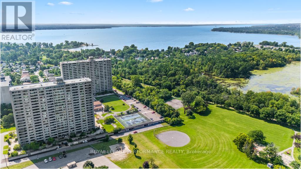 207 - 265 Poulin Avenue, Ottawa, Ontario  K2B 7Y8 - Photo 2 - X13171210