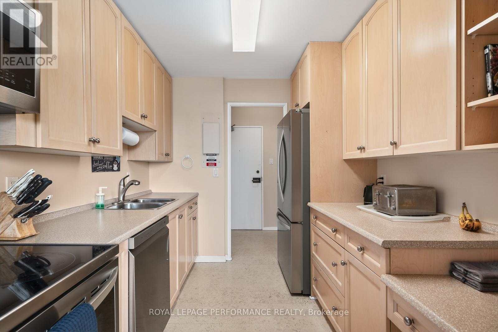 207 - 265 Poulin Avenue, Ottawa, Ontario  K2B 7Y8 - Photo 8 - X13171210