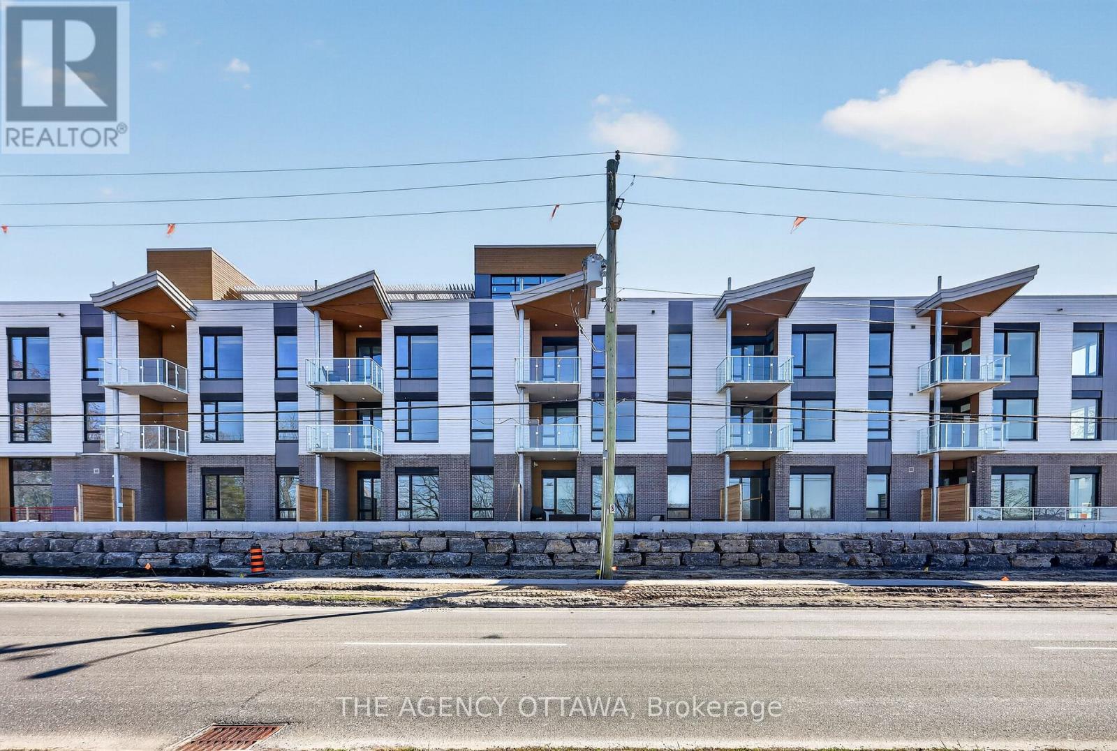 301 - 3071 RIVERSIDE DRIVE, Ottawa, Ontario