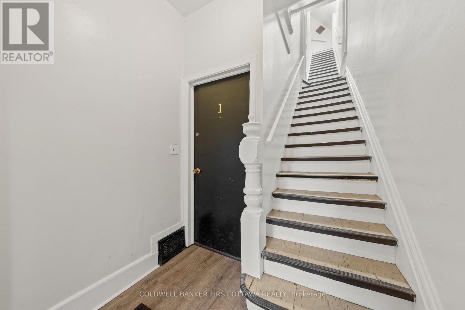 277 Arlington Avenue, Ottawa, Ontario  K1R 5T1 - Photo 4 - X13171966