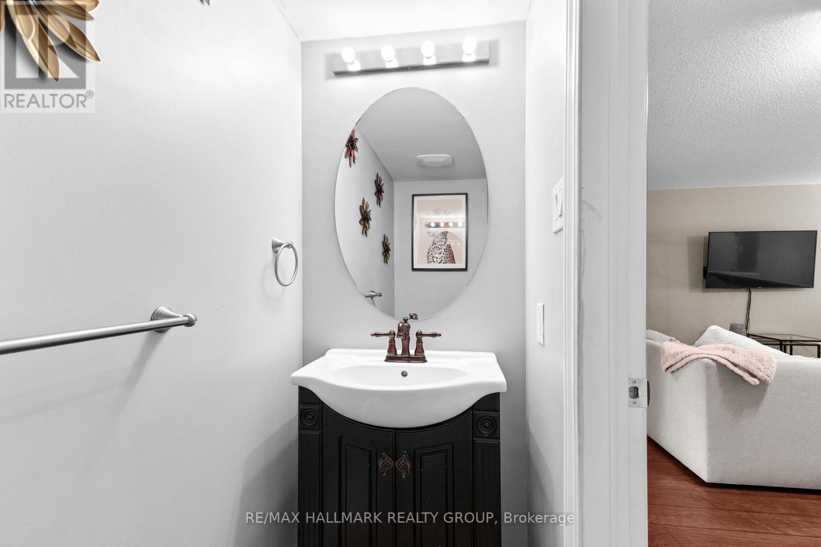 358 Galston Private, Ottawa, Ontario  K1W 0G3 - Photo 10 - X13172472