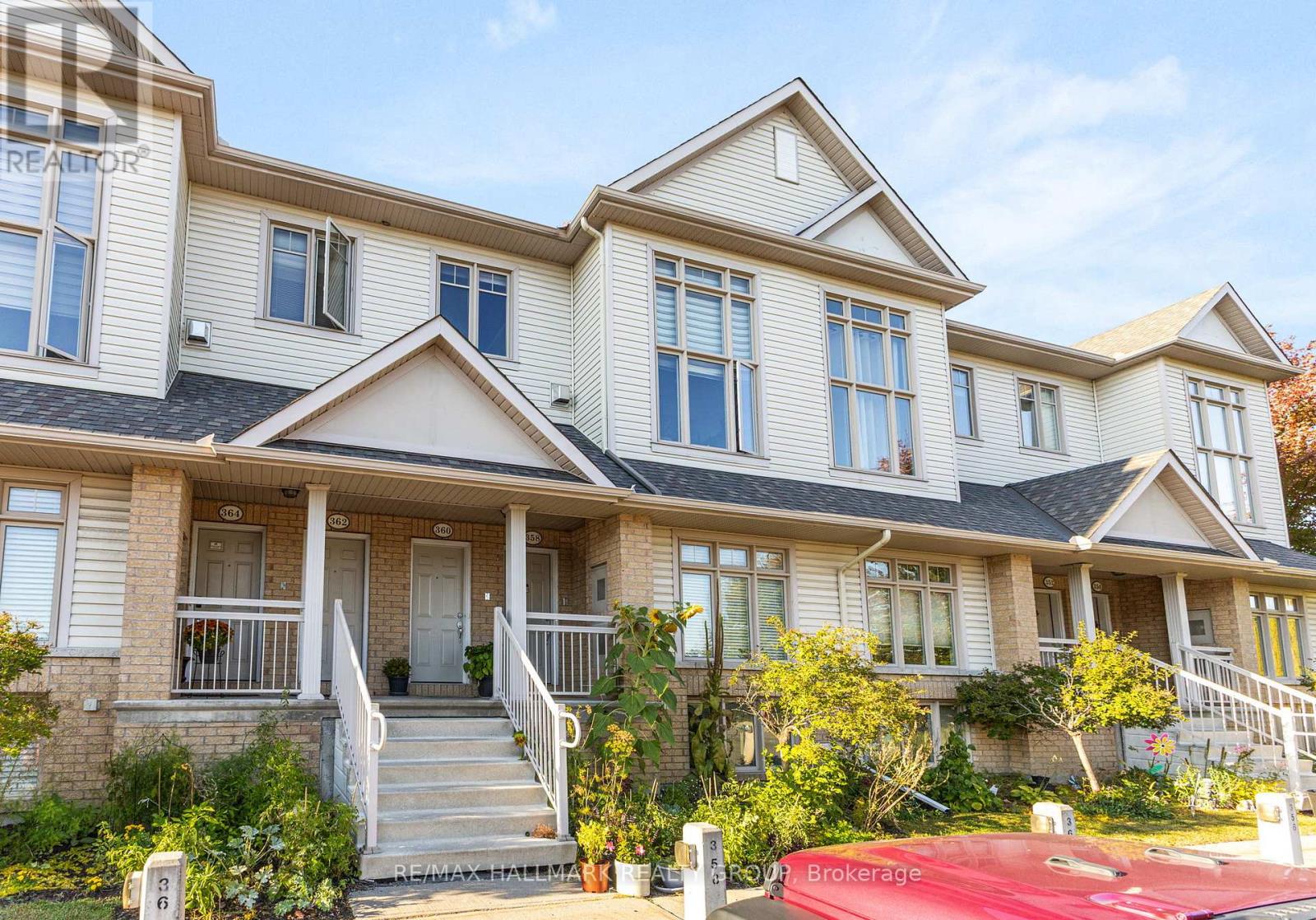 358 Galston Private, Ottawa, Ontario  K1W 0G3 - Photo 3 - X13172472