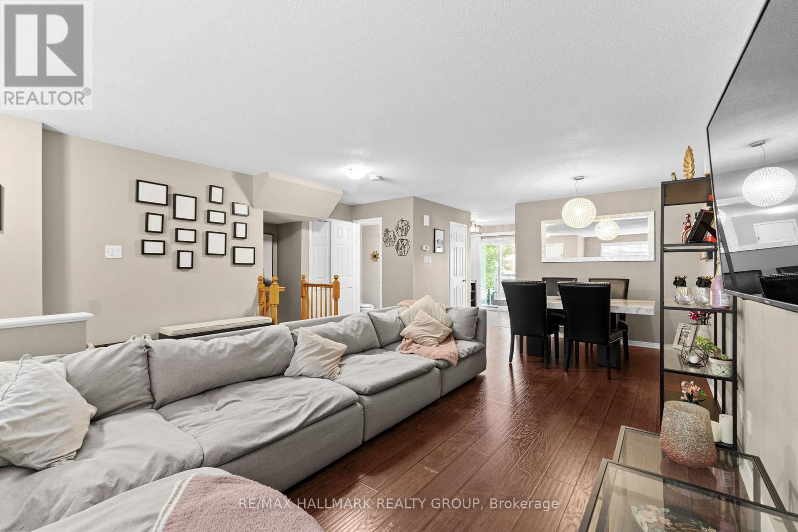 358 Galston Private, Ottawa, Ontario  K1W 0G3 - Photo 8 - X13172472