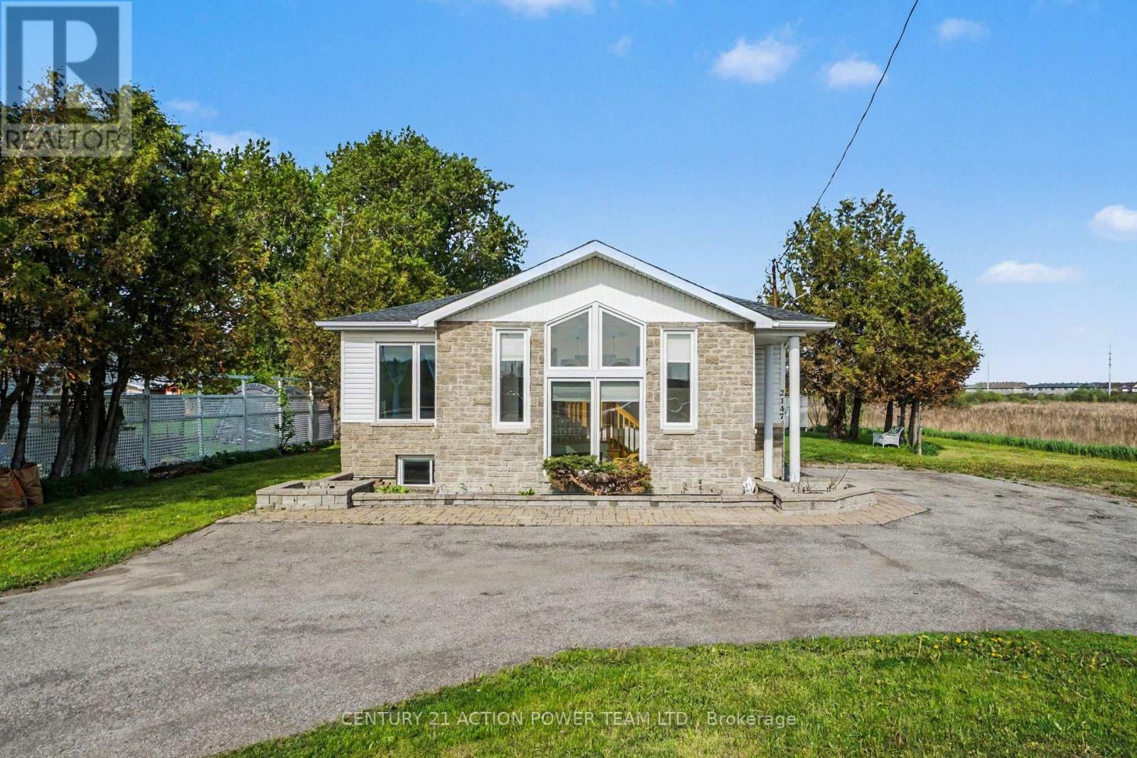 2147 MER BLEUE ROAD, Ottawa, Ontario